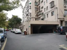 中间楼层南北两房大厨房,诚意出售