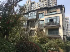 带产权车位,电梯房 采光好,随时看房 店长力推