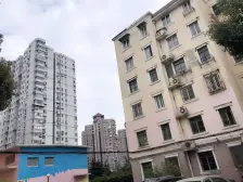 总价低 正规三房 电梯中区 房东诚心出售 接受市场价卖