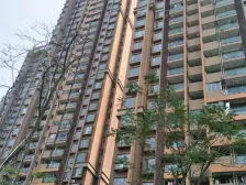 此房满两年,户型方正,南北对流,中间楼层