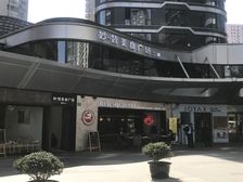 老静安2016年次新房,戴维斯物业新上三房三卫,采光通风俱佳