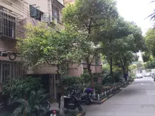 奎照路790弄小区1室东朝向204.00万元/套出售