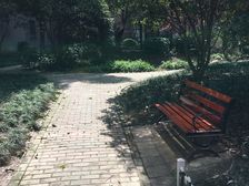 独立电梯 全明四房 03年商品房设计 配套成熟 交通便利