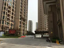 业主自住 中上楼层 全天采光 装修保养好 看房随时