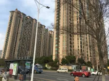 全屋吸顶空调地暖 配套齐全 拎包入住 符合666看房方便