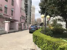 次顶楼高区江景房,30万母婴级装修,近地铁口