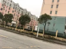 业主诚意出手+电梯房精装修拎包入住+价格可谈!!!