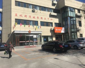 燕化星城建德二里低楼层两居室,诚心出售,看房方便