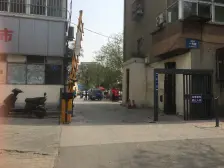 双地铁口低价两室,中间楼层,采光好