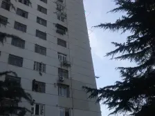 精装修电梯一房,出门就是同济,业主诚意出售