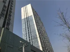 万达广场位置好,中间楼层,租金稳定,精装修,保持好