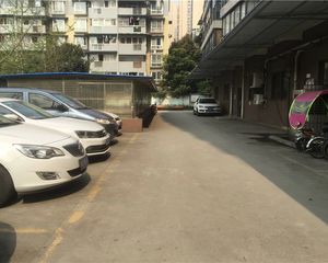 东圣苑3室1厅西南