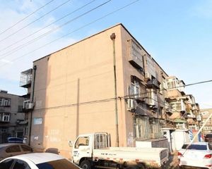 大洪桥 两室 一直自己住没出租过 看房方便 诚心出售