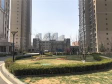 房主诚心出售亿锋二期三居室婚房装修拎包入住欢迎看房