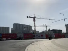 东港商圈龙湖天璞叠墅产品 共四层 带下沉式园子