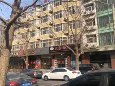 两居室,格局规整,交通四通八达,配套完备。