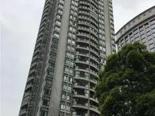 此房为正规一房 通气 出行方便 业主诚售 总价低