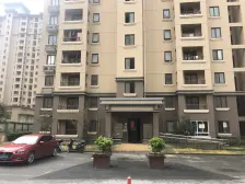总价低精致一房,有地铁有广场有公园