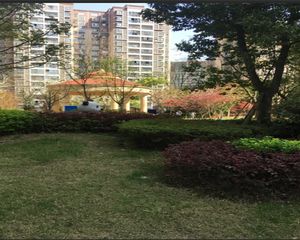 蓝润蓝客城 3室2厅 西南