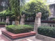 江北龙湖天街,体育公园旁边的住家大三房八成新,中介费6666