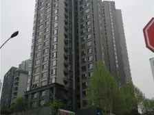 融汇江山 精装4房 视野开阔 实木家具 诚心出售