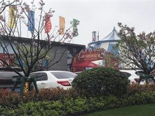 美的花湾城户型方正,采光好装修好,环镜优美周边匹套完善,,出行方便