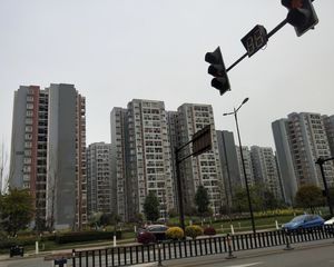 美好小区1室2厅东