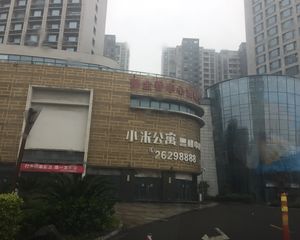 地铁口,交通便利装修新,采光好通风好