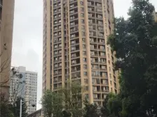 次新小区 环境优美 两梯两户 洋房配置