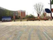 2020年精装修一室一厅拎包入住 有车位