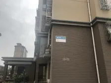 浦江南,近地铁,双商场,好楼层采光好