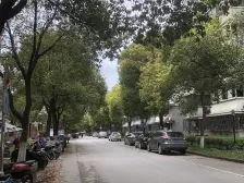 楼栋位置好,中间楼层,好装修,业主诚售!