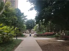 中德精装2房 带阳台户型方正 楼层合适 诚心出售