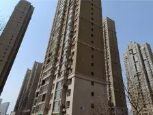 小两室 总价低 精装保持好 拎包入住 没租过 中楼层