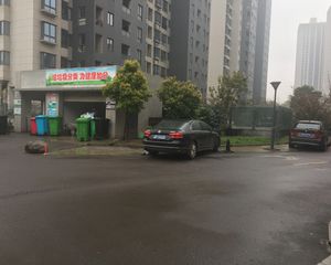 郁金香中心 1室1厅 北