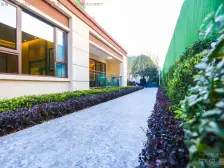 此此房两梯三户 业主精装大四房板式结构 居家安静