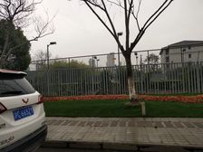 境秀复式户型 二层进户门 可以俯视森林公园 实景实房