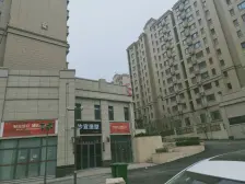 银丰唐郡玫瑰园 4室1厅 东 南 北