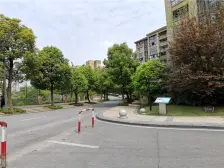 两路老城 水木香山三房202万