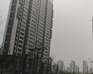 观景楼层,户型好,采光充足,配套设施齐全