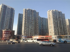 北向,看球场视野好,无遮挡,房主诚心出售!