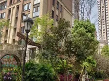 香港置地品质楼盘,精装洋房,看中庭,配套成熟带露台