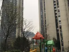 渝中区 重庆天地 轻轨旁 精装修 正规两房 带子母车位