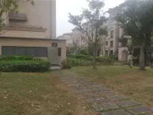 李子湖畔品质叠拼带花园地下室业主诚心卖