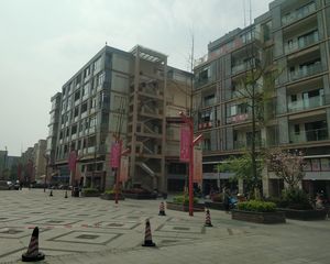 营盛大厦1室0厅东南