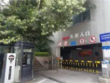 精装四房,户型方正,中高层采光好