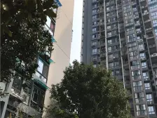 加州新牌坊 广电华府三房95万