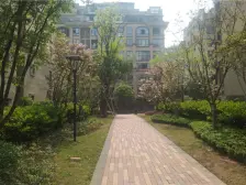 照母山 康田蔚蓝海B区三房135万