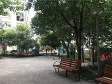 渝北鹿山轻轨站,全新装修,采光好,户型好。