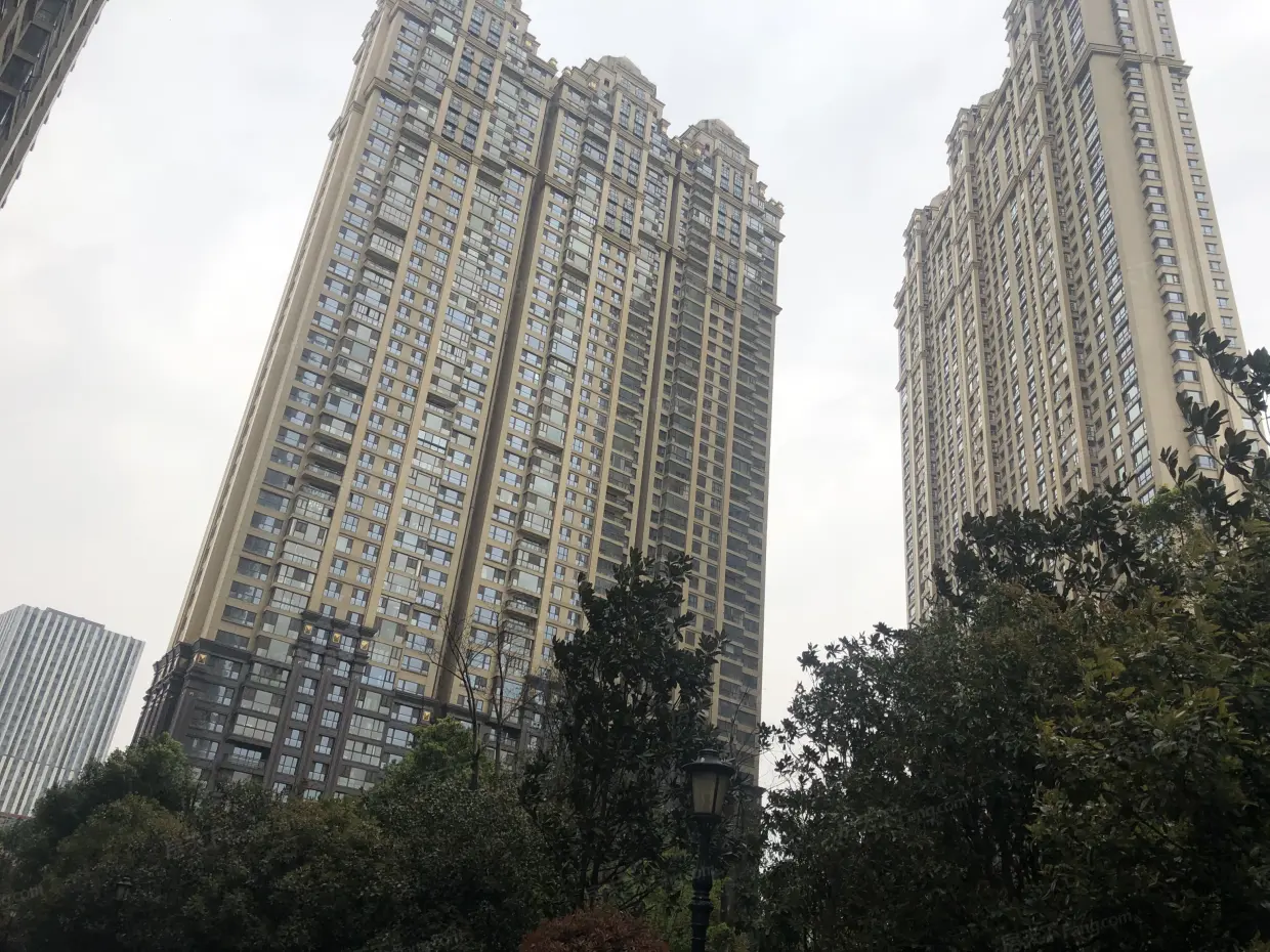 【武汉万达御湖世家行政公馆小区,二手房,租房】- 房
